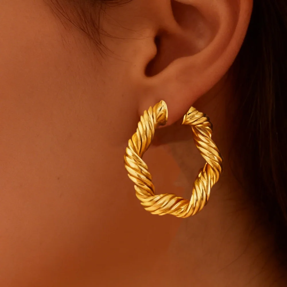 Classic Stainless Steel jewelry for woman earrings bride engagement hoop earrings Trendy Gold Color Geometric Twisted Earrings
Classic Stainless Steel jewelry for woman earrings bride engagement hoop earrings Trendy Gold Color Geometric Twisted Earrings