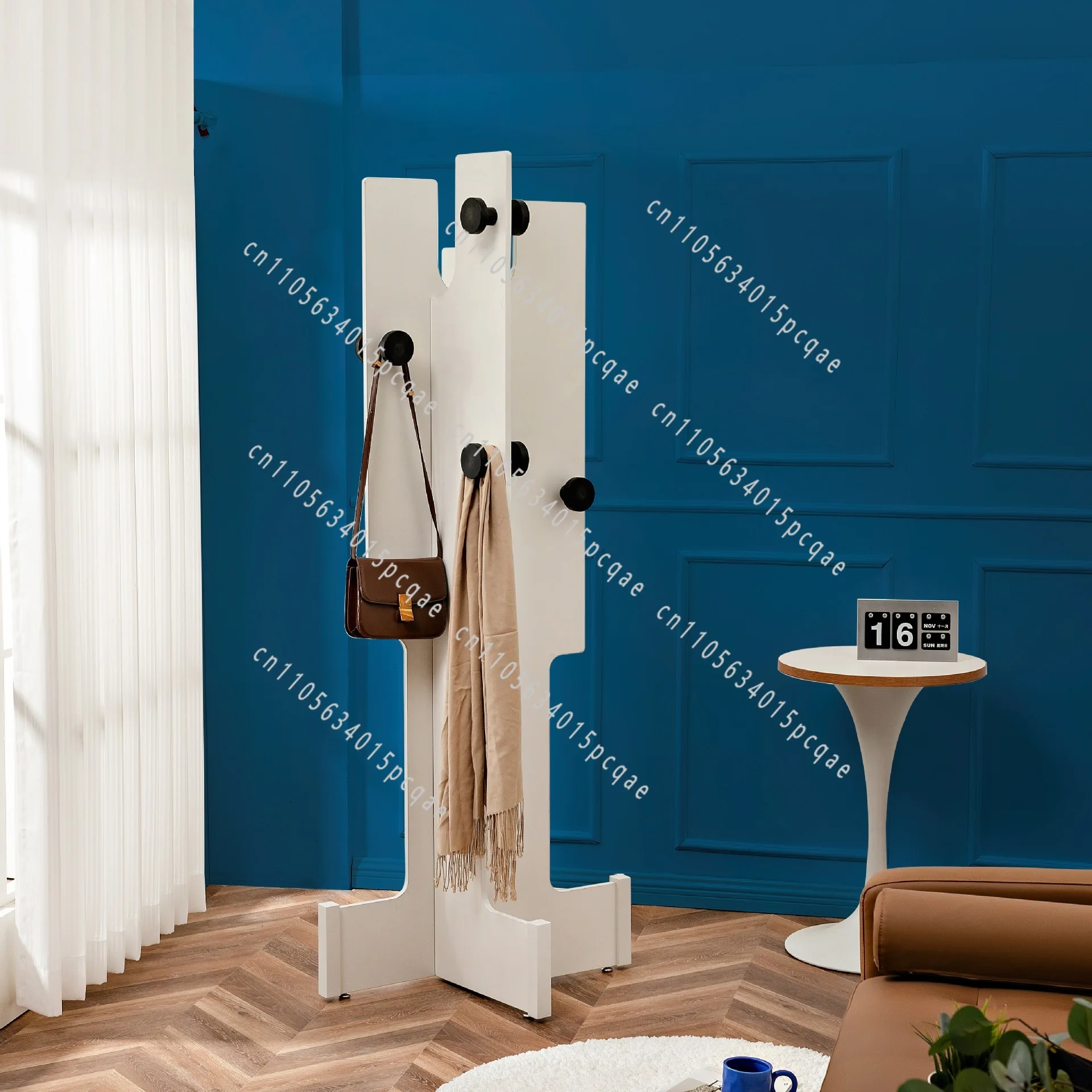 Medieval Hanger, Nordic Fashion Bedroom Coat Rack Floor-to-ceiling Removable Hanger
Medieval Hanger, Nordic Fashion Bedroom Coat Rack Floor-to-ceiling Removable Hanger