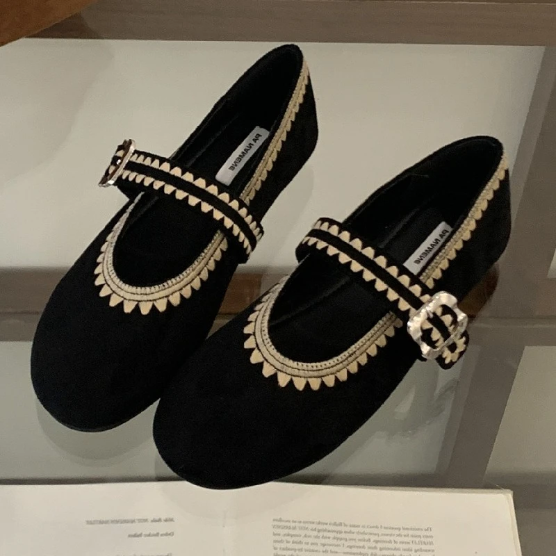 Suede Ballet Flats Women Retro Belt Buckle Shallow Round Toe Comfort Casual Shoes Elegant Designer Mary Jane Shoes Women
Suede Ballet Flats Women Retro Belt Buckle Shallow Round Toe Comfort Casual Shoes Elegant Designer Mary Jane Shoes Women