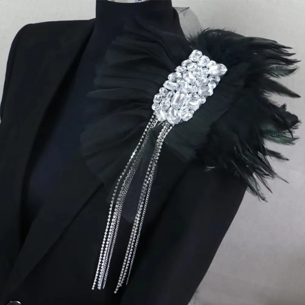Fashion Luxury Handmade Crystal Black Feather Brooch Pin for Suit Wedding Jewelry Shoulder Accessories Women Ladies Men Corsage
Fashion Luxury Handmade Crystal Black Feather Brooch Pin for Suit Wedding Jewelry Shoulder Accessories Women Ladies Men Corsage