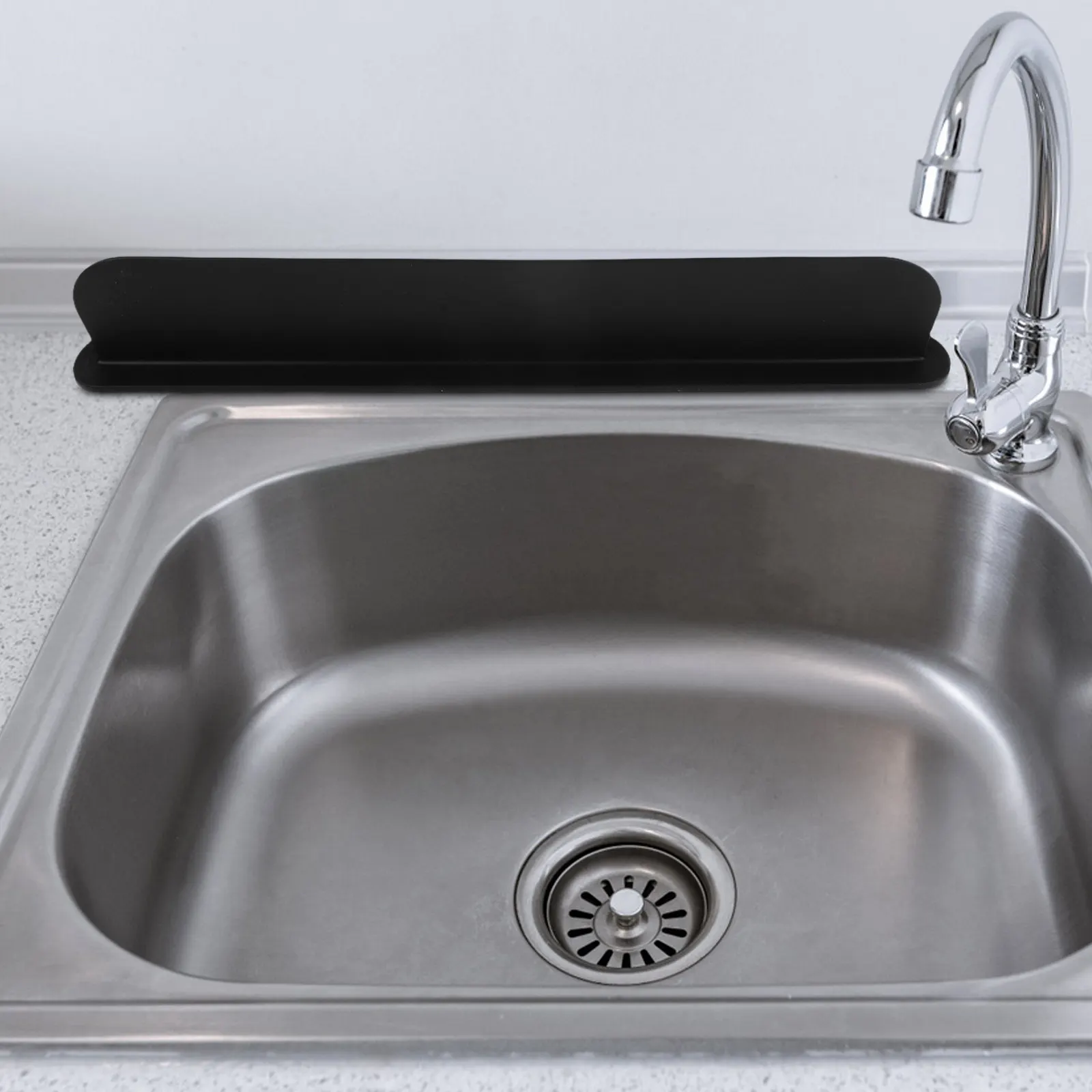 Silicone Sink Splash Guard 48.7x9cm Kitchen Water Baffle for Sink Front Backsplash Protection Universal Fit Countertop Dry
Silicone Sink Splash Guard 48.7x9cm Kitchen Water Baffle for Sink Front Backsplash Protection Universal Fit Countertop Dry