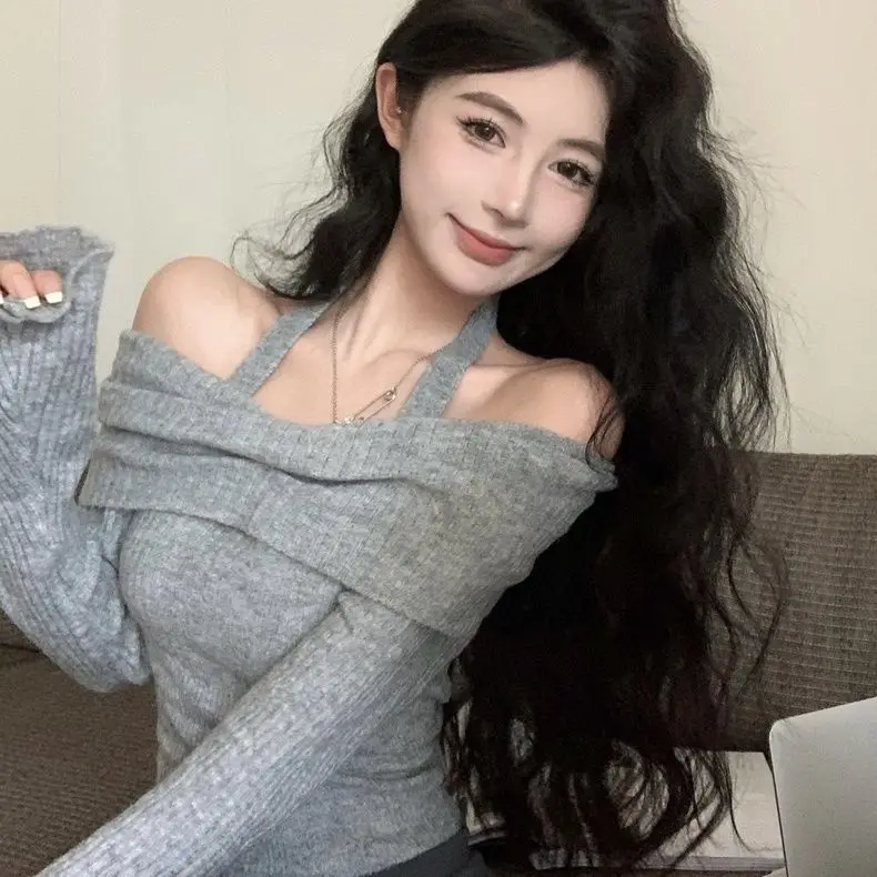 Pure Desire Women's Knitted Long Sleeve Neck Hanging Sweater Bottoming Spicy Girl Shoulder Bared Short Top Daily Commute Style
Pure Desire Women's Knitted Long Sleeve Neck Hanging Sweater Bottoming Spicy Girl Shoulder Bared Short Top Daily Commute Style