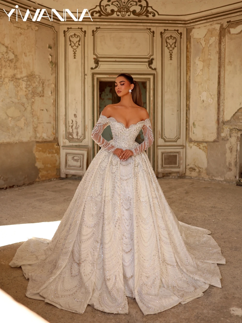 Exquisite Crystal Ball Gown Long Wedding Dress With Train Off Shoulder Bridal Gown Customized Elegant Dresses For Bride
Exquisite Crystal Ball Gown Long Wedding Dress With Train Off Shoulder Bridal Gown Customized Elegant Dresses For Bride