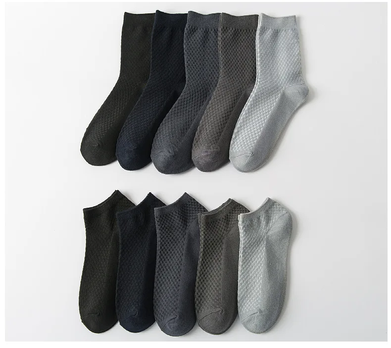 Men's socks Bamboo socks mid socks black business casual socks sweat absorption breathable classic solid color (size 39-44)
Men's socks Bamboo socks mid socks black business casual socks sweat absorption breathable classic solid color (size 39-44)