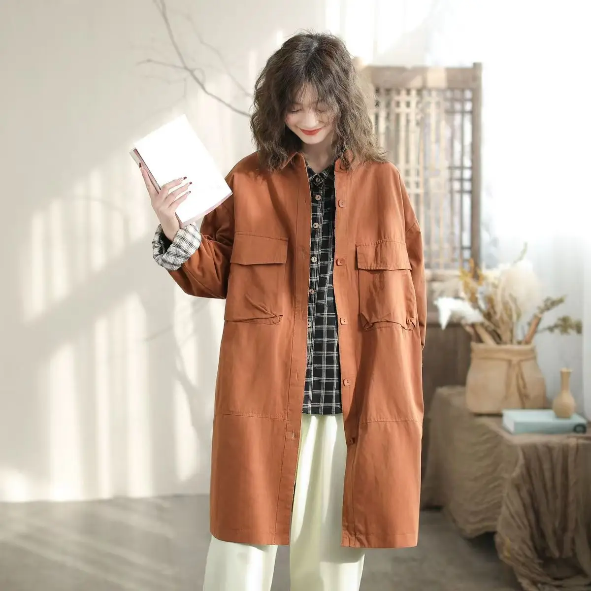 Women Spring And Autumn Korean Style Casual Windbreaker Cotton Jacket Female Wide Medium Length Design Loose Long Sleeved Trench
Women Spring And Autumn Korean Style Casual Windbreaker Cotton Jacket Female Wide Medium Length Design Loose Long Sleeved Trench