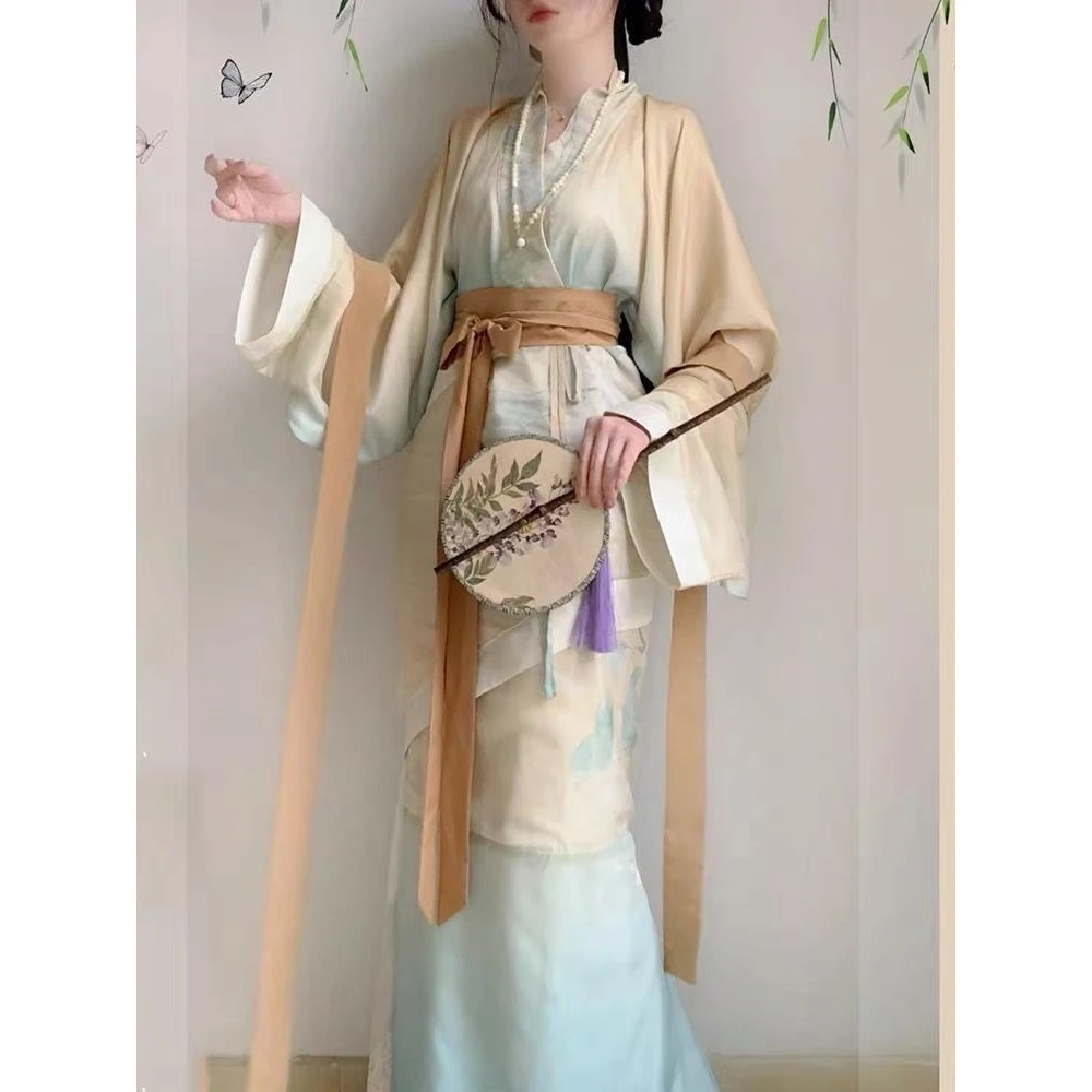 Women's Quju Hanfu, Western Han Dynasty Style Traditional Chinese Wear Hanfu Adults Woman Oriental Style Costume
Women's Quju Hanfu, Western Han Dynasty Style Traditional Chinese Wear Hanfu Adults Woman Oriental Style Costume