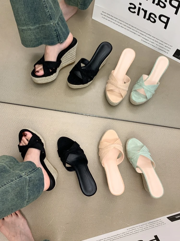 Women's Platform Sandals 2026 New Summer Style Ladies Open-Toe Fashionable High-End Wedge Heels
Women's Platform Sandals 2026 New Summer Style Ladies Open-Toe Fashionable High-End Wedge Heels
