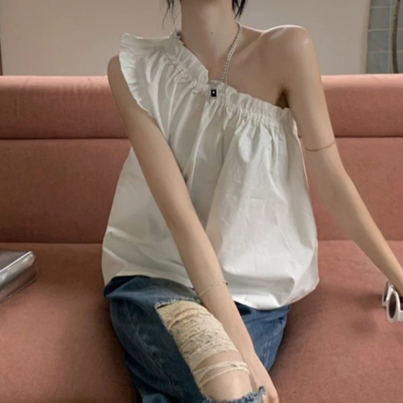 Design Off-the-shoulder Sleeveless Shirt for Women's Spring and Summer 2025 Ruffled Short One-shoulder Chiffon Top
Design Off-the-shoulder Sleeveless Shirt for Women's Spring and Summer 2025 Ruffled Short One-shoulder Chiffon Top