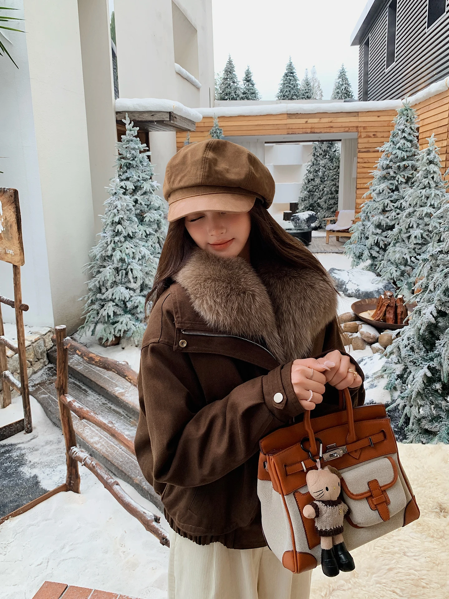 Пуховик Miurs с меховым воротником, повседневная утепленная зимняя куртка свободного кроя, теплая женская модная верхняя одежда
Пуховик Miurs с меховым воротником, повседневная утепленная зимняя куртка свободного кроя, теплая женская модная верхняя одежда