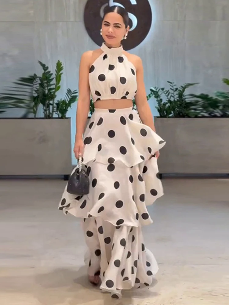 Fashion Polka Dot Women's Two Piece Suit Halter Sleeveless Top Elastic Waist Pleated Long Skirt 2025 Summer Lady Party Outfits
Fashion Polka Dot Women's Two Piece Suit Halter Sleeveless Top Elastic Waist Pleated Long Skirt 2025 Summer Lady Party Outfits