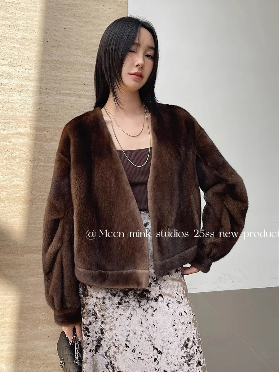 HDHOHR 2025 New Natural Mink Fur CoatsWomen Short High Grade Whole Brown Fur Coat Winter Thick Warm Real Mink fur Jacket Femal
HDHOHR 2025 New Natural Mink Fur CoatsWomen Short High Grade Whole Brown Fur Coat Winter Thick Warm Real Mink fur Jacket Femal