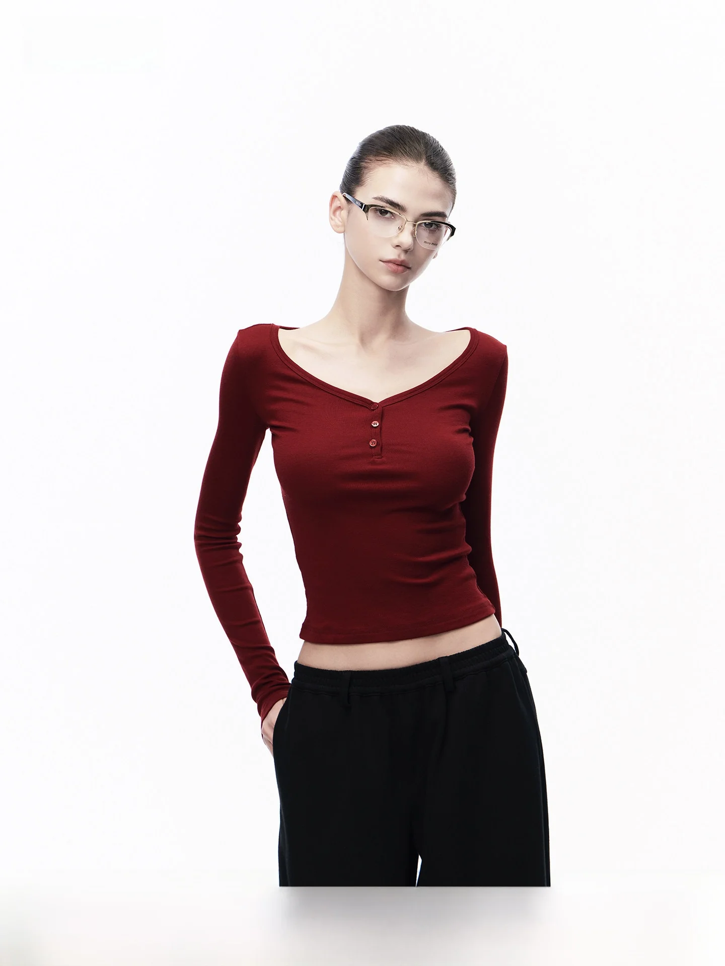 JLAUNT Red Long Sve V-Ne T-irt Women's Slim Fit Inner Wear Base irt American Hot Girl Ci Walk Par Travel Street ...
JLAUNT Red Long Sve V-Ne T-irt Women's Slim Fit Inner Wear Base irt American Hot Girl Ci Walk Par Travel Street ...