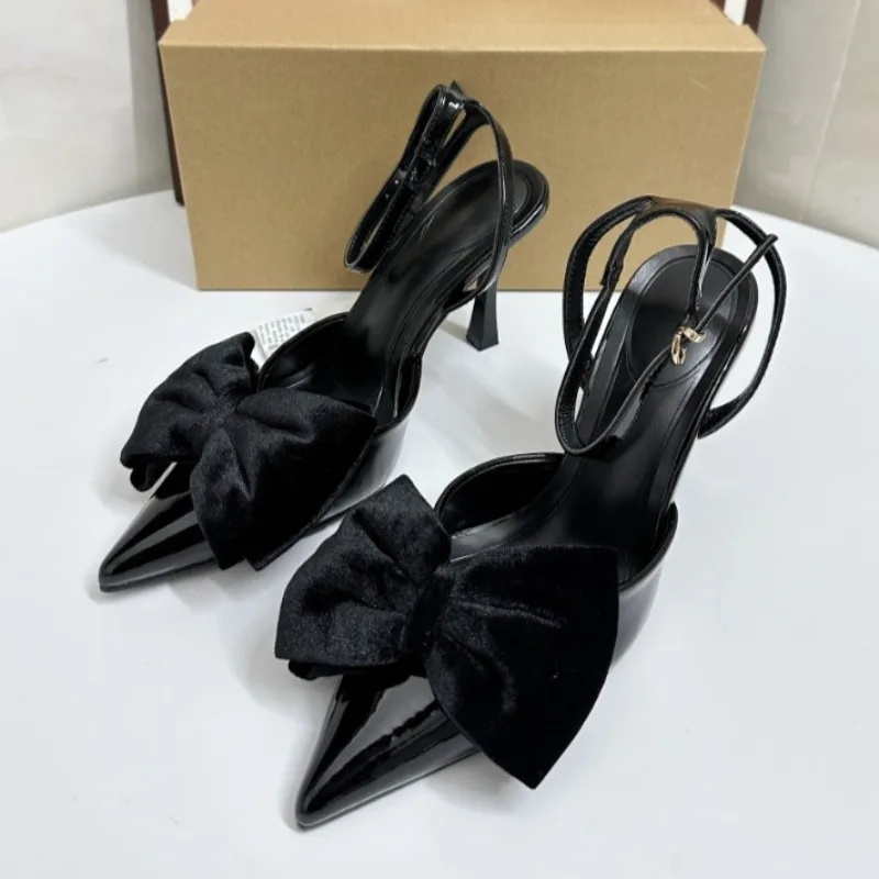 2025 High Heels Party Women Dress Shoes Sexy Patent Leather Bowknot Pointed Toe Female Ankle Strap Elegant Brand Summer Sandals
2025 High Heels Party Women Dress Shoes Sexy Patent Leather Bowknot Pointed Toe Female Ankle Strap Elegant Brand Summer Sandals