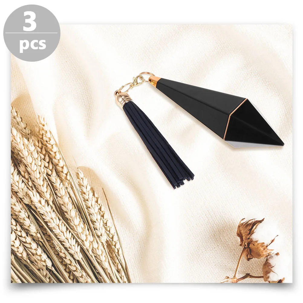 3Pcs Stylish Lipstick DIY Tube Fine Workmanship Empty Lip Cream Bottle for Trip Portable Lipstick Container Gift for Her
3Pcs Stylish Lipstick DIY Tube Fine Workmanship Empty Lip Cream Bottle for Trip Portable Lipstick Container Gift for Her