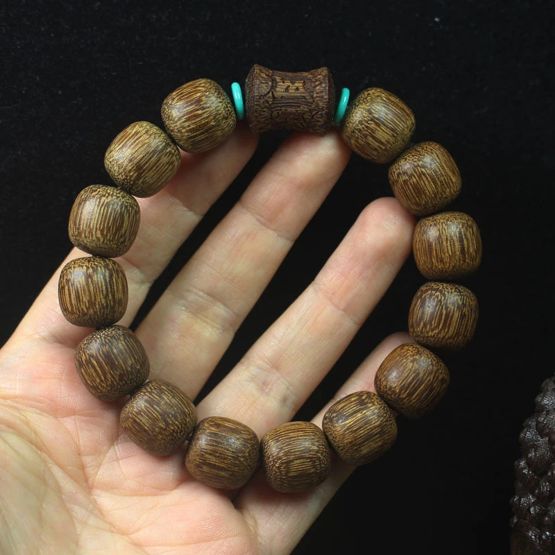15mm Old-Style Agarwood Bead Bracelet with Six-Character Mantra, Wooden Antique Material, Unisex Jewelry and Prayer Beads
15mm Old-Style Agarwood Bead Bracelet with Six-Character Mantra, Wooden Antique Material, Unisex Jewelry and Prayer Beads