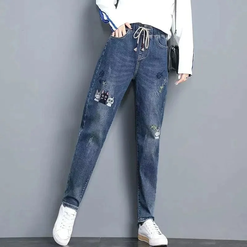 2025 Fashion Oversize Loose Jeans Women's Denim Harem Pants Embroidery Ripped Vintage Casual Trousers Lady Jeans Spring Autumn
2025 Fashion Oversize Loose Jeans Women's Denim Harem Pants Embroidery Ripped Vintage Casual Trousers Lady Jeans Spring Autumn