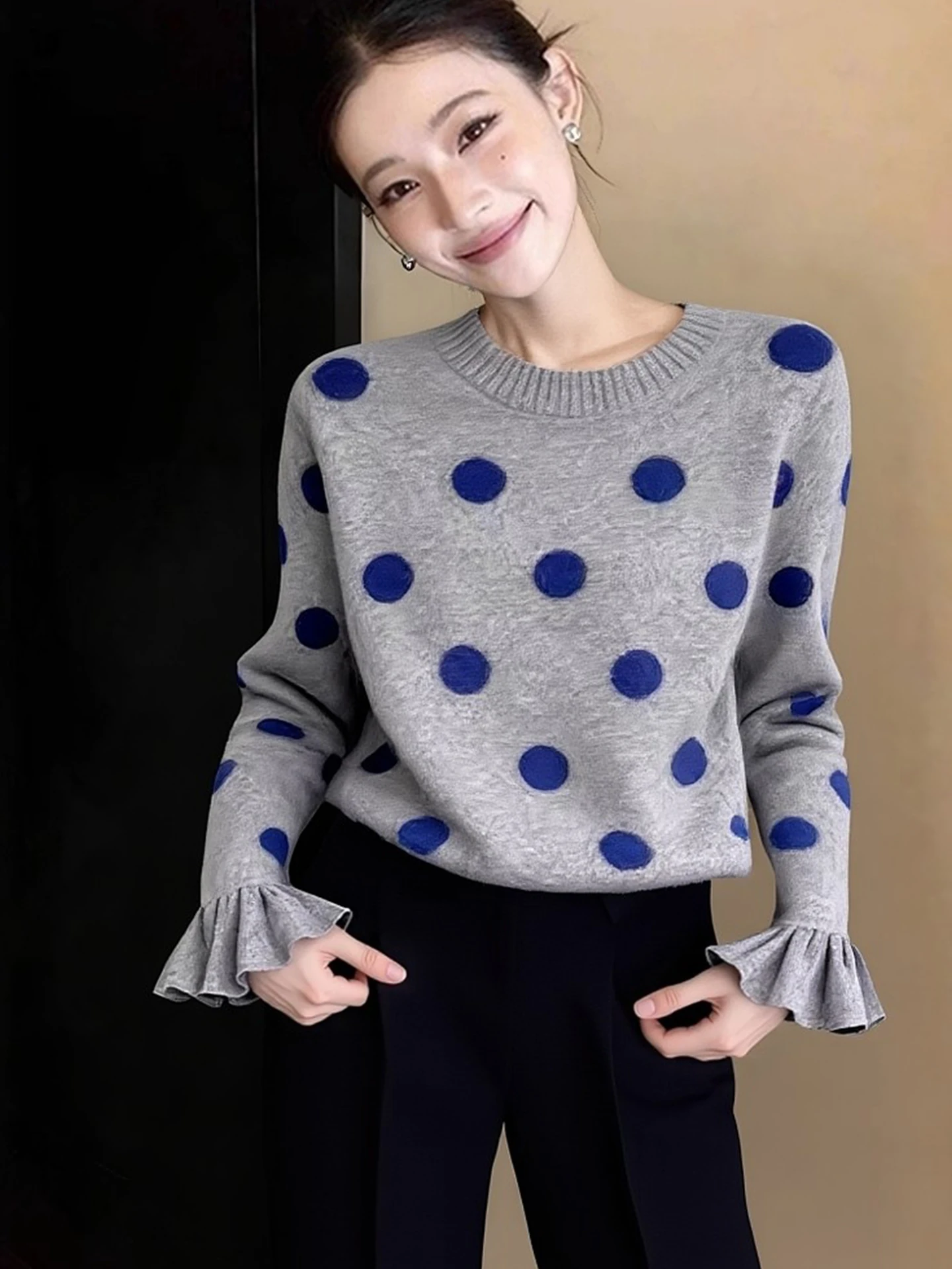 Lace Trim Long Sleeve Knitted Sweater round Neck Fashionable Lazy Versatile Soft Polka Dot Spring Base Shirt Women's Fashion
Lace Trim Long Sleeve Knitted Sweater round Neck Fashionable Lazy Versatile Soft Polka Dot Spring Base Shirt Women's Fashion