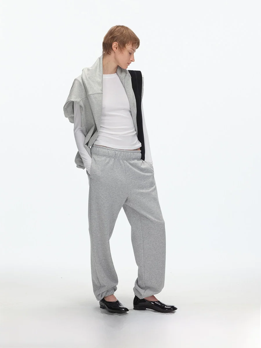 ADE 25 Autumn Winter Loose Lazy Pure Cotton Elastic Dstring Waist mid Low Waist Cuffed Sports Sweatpants
ADE 25 Autumn Winter Loose Lazy Pure Cotton Elastic Dstring Waist mid Low Waist Cuffed Sports Sweatpants