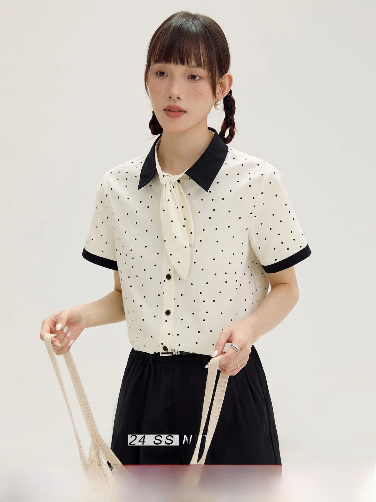 Женская модная летняя новинка: универсальный приталенный топ с коротким рукавом и принтом в горошек от Xujing
Женская модная летняя новинка: универсальный приталенный топ с коротким рукавом и принтом в горошек от Xujing