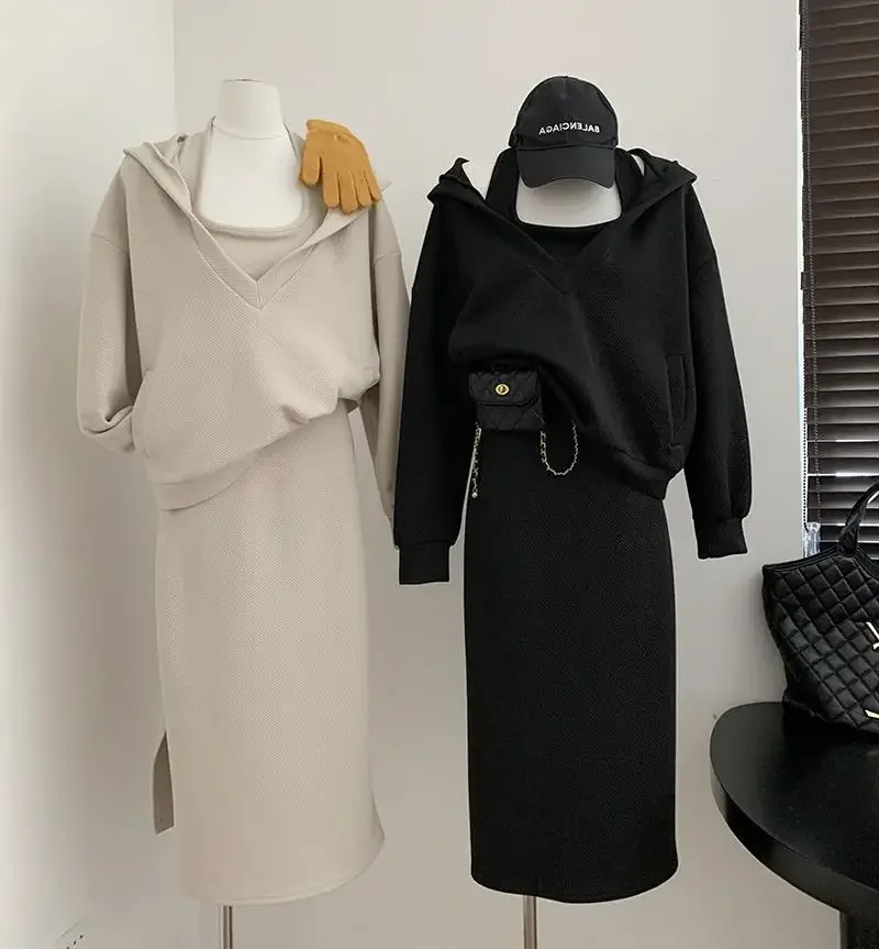 Knitted Women 2 Piece Sets Long Sleeve Hooded Sweater Knit Sleeveless Halter Dress Suit 2023 Autumn Female Pullover Dresses Set
Knitted Women 2 Piece Sets Long Sleeve Hooded Sweater Knit Sleeveless Halter Dress Suit 2023 Autumn Female Pullover Dresses Set