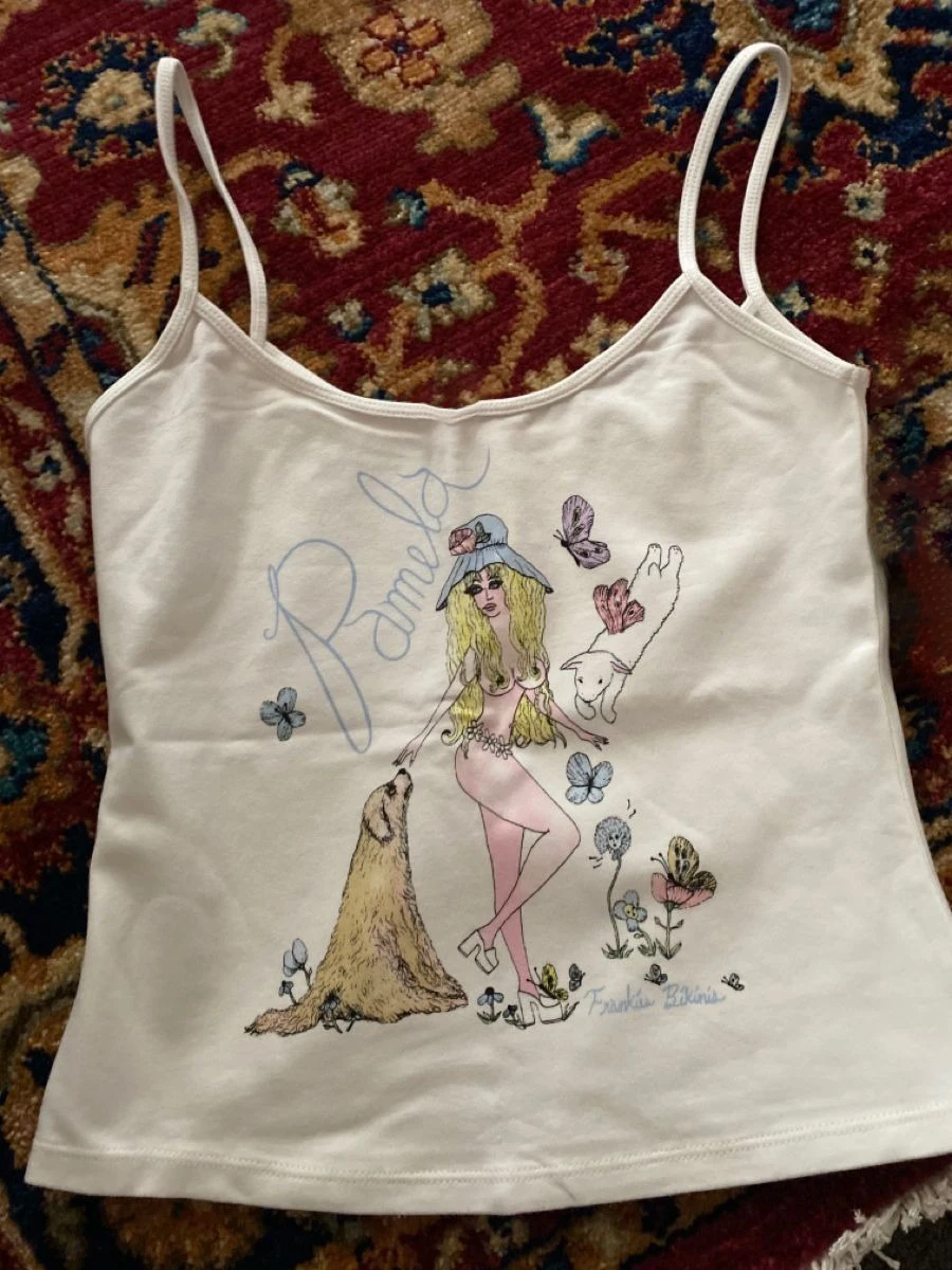 Streetwear Cute sweet cartoon Print Graphics Camisole Top Grunge Crop Top Vintage Gothic Women Corset Summer Tank Y2K EMO girl
Streetwear Cute sweet cartoon Print Graphics Camisole Top Grunge Crop Top Vintage Gothic Women Corset Summer Tank Y2K EMO girl