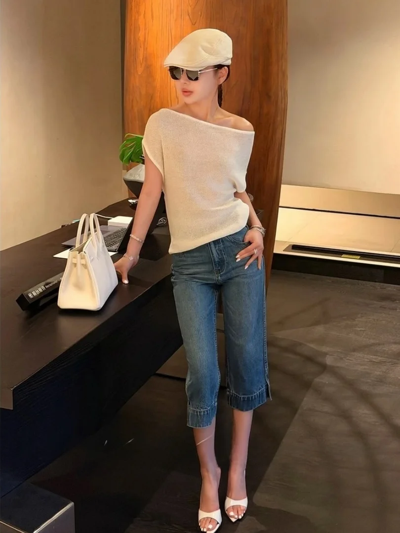 High Waist Korean Style Seven-Five Jeans Elegant Versatile Chic Lazy Style High Waist Denim Seven-Five Pants for Young Girls
High Waist Korean Style Seven-Five Jeans Elegant Versatile Chic Lazy Style High Waist Denim Seven-Five Pants for Young Girls