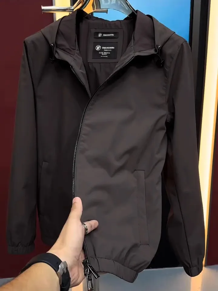 High Quali Faionable Men's Hooded Jaet New Arrival Busin Sle Autumn Wear Stand Fit Long Sve Zipper Closure
High Quali Faionable Men's Hooded Jaet New Arrival Busin Sle Autumn Wear Stand Fit Long Sve Zipper Closure