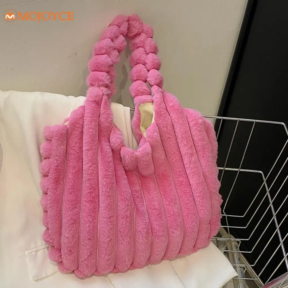 Women's Soft Plush Underarm Bags Winter Fluffy Casual Handbags Large Capacity Ladies Shoulder Bags Furry Solid Fashion Tote Bags
Women's Soft Plush Underarm Bags Winter Fluffy Casual Handbags Large Capacity Ladies Shoulder Bags Furry Solid Fashion Tote Bags