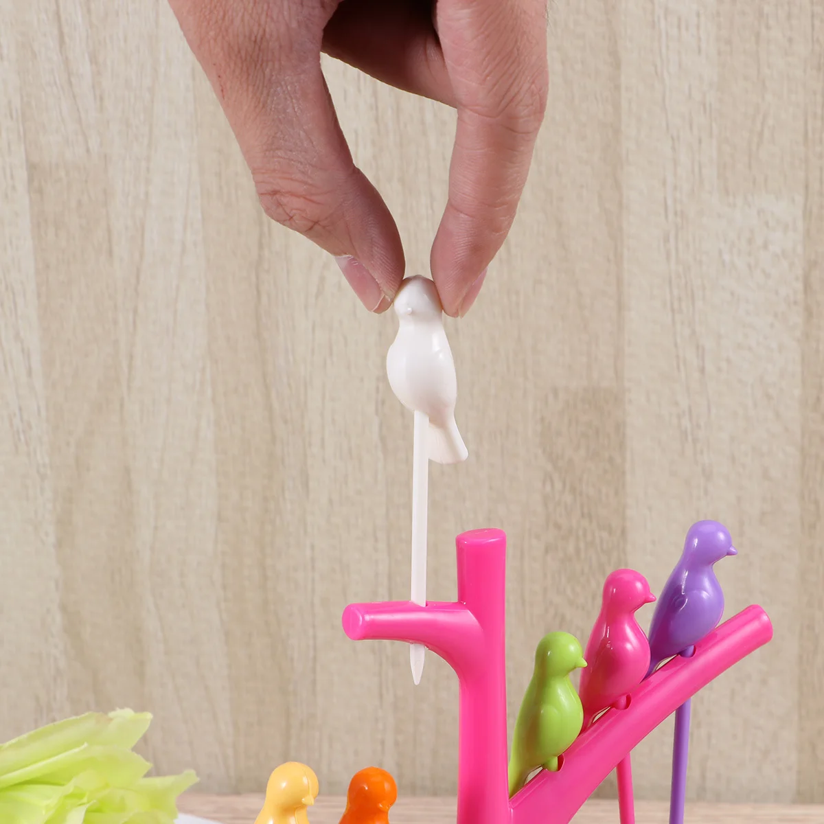 6Pcs Bird Shaped Plastic Fruit Forks Rosy Fruit Snack Picks Tree Trunk Holder Bird Fork Dessert Forks
6Pcs Bird Shaped Plastic Fruit Forks Rosy Fruit Snack Picks Tree Trunk Holder Bird Fork Dessert Forks