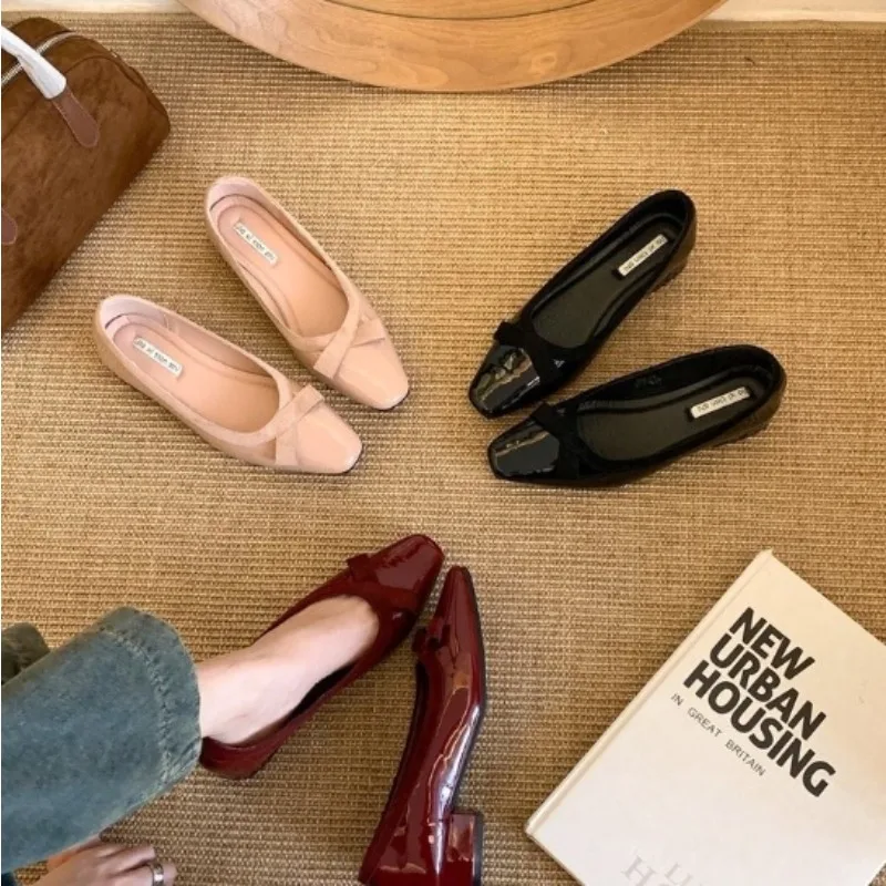 New Style Women Casual Retro Bowknot Flats Shoes Winter Fashion British Style Elegant Square Toe Stiletto Pumps Zapatos Mujer
New Style Women Casual Retro Bowknot Flats Shoes Winter Fashion British Style Elegant Square Toe Stiletto Pumps Zapatos Mujer