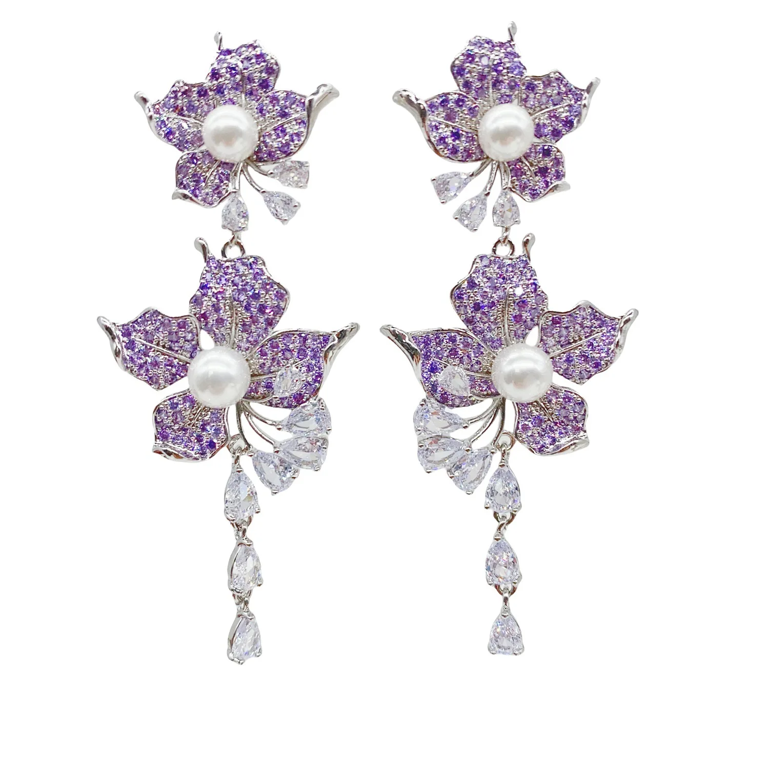 Artisan Floral Copper Earrings | Petite Zircon Petal Tracing | Vintage Luxury Style
Artisan Floral Copper Earrings | Petite Zircon Petal Tracing | Vintage Luxury Style