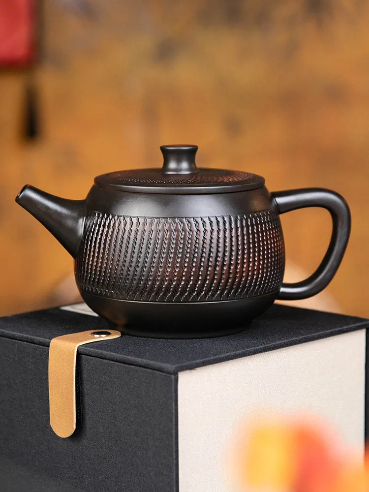 Handmade Purple Clay Tea Pot with Jump Knife Pattern Large Capaci Cerc Tea Set High End Home Use Chinese Sle Tea Tools
Handmade Purple Clay Tea Pot with Jump Knife Pattern Large Capaci Cerc Tea Set High End Home Use Chinese Sle Tea Tools