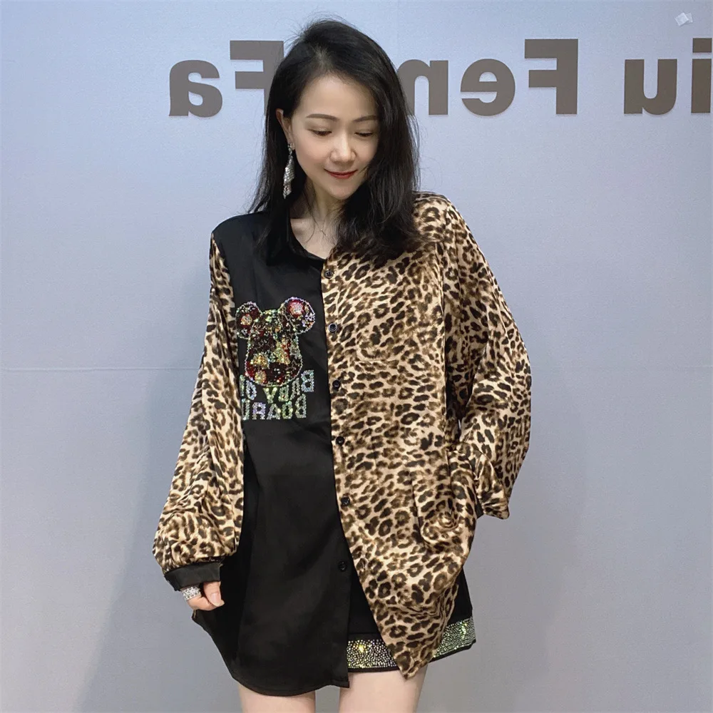 Casual Leopard Print Patchwork Women Shirts Vintage Style Full Sleeve Cartoon Bear Diamonds Loose Single Breasted Blouse Camisas
Casual Leopard Print Patchwork Women Shirts Vintage Style Full Sleeve Cartoon Bear Diamonds Loose Single Breasted Blouse Camisas
