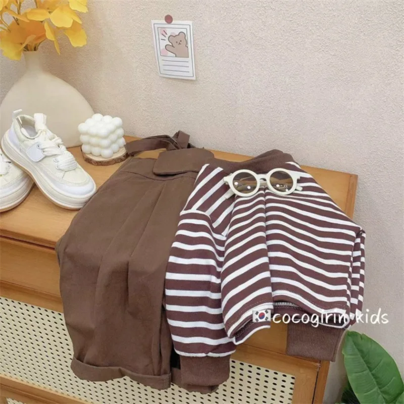 Children's Comfortable Loose Set Spring and Autumn Outfit Boys and Girls Striped Base Shirt Casual Overalls Two-Piece Set Trendy
Children's Comfortable Loose Set Spring and Autumn Outfit Boys and Girls Striped Base Shirt Casual Overalls Two-Piece Set Trendy