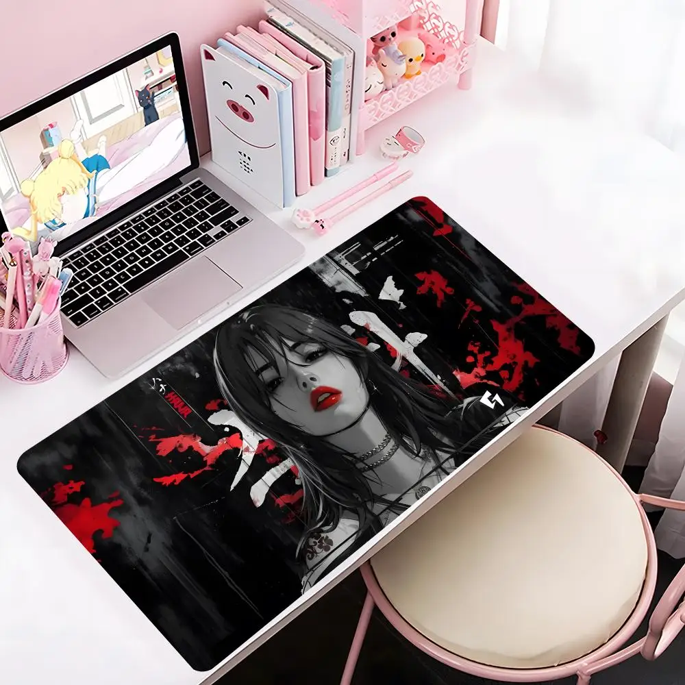 Коврик для мыши в готическом стиле, темный дизайн, большой игровой коврик с прошитыми краями, утолщенный, для компьютерной клавиатуры и стола
Коврик для мыши в готическом стиле, темный дизайн, большой игровой коврик с прошитыми краями, утолщенный, для компьютерной клавиатуры и стола