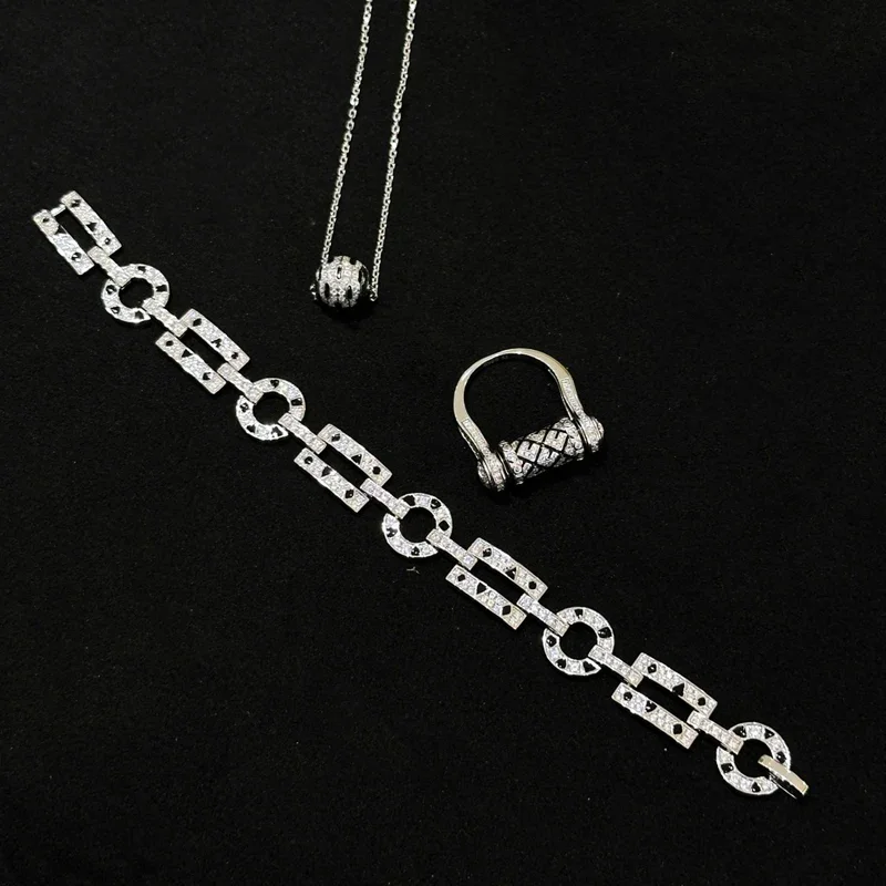Hot Luxury Brand 925 Sterling Silver Bracelet Black Scroll Belt Buckle Chain Leopard Print Bangle Zircon Women Party Jewelry
Hot Luxury Brand 925 Sterling Silver Bracelet Black Scroll Belt Buckle Chain Leopard Print Bangle Zircon Women Party Jewelry