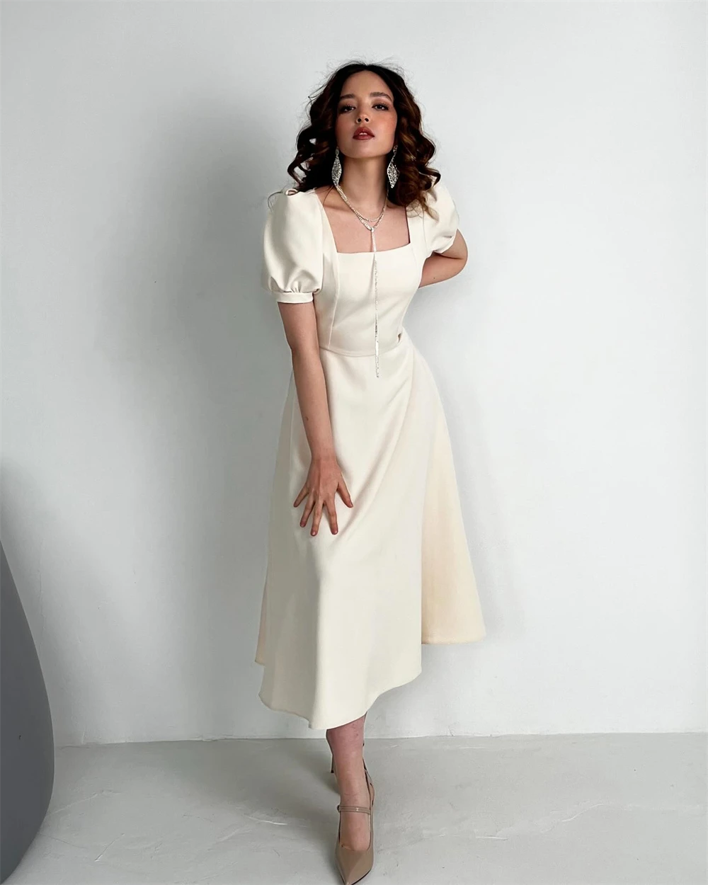 Customized Evening Dress Classic White Jersey Square Collar Off the Shoulder Short Sleeves Floor Length Special Occasion Gowns
Customized Evening Dress Classic White Jersey Square Collar Off the Shoulder Short Sleeves Floor Length Special Occasion Gowns
