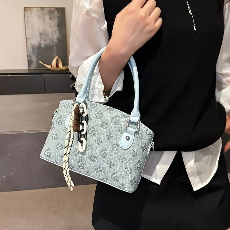 2025 Luxury Vegan Leather Shoulder Bag Women's High-End Niche Messenger, Genuine Texture Crossbody for Work/Commute/Date Night
2025 Luxury Vegan Leather Shoulder Bag Women's High-End Niche Messenger, Genuine Texture Crossbody for Work/Commute/Date Night
