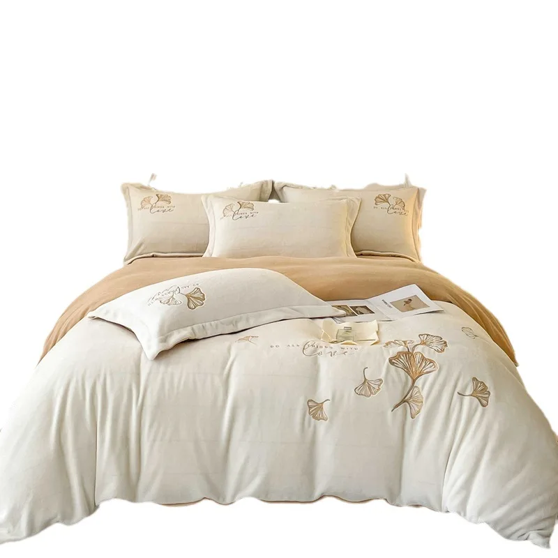 Autumn and Winter New Milk Velvet Embroidery Four Piece Set, Simple and Premium, Thickened Bedding Set
Autumn and Winter New Milk Velvet Embroidery Four Piece Set, Simple and Premium, Thickened Bedding Set