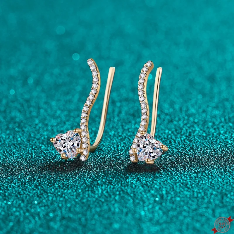 1.0 ct Moissanite S925 Silver Stud Earrings for Women Plated Champaign Gold Lines Micro Inlay Ear Studs Jewelry Wholesale
1.0 ct Moissanite S925 Silver Stud Earrings for Women Plated Champaign Gold Lines Micro Inlay Ear Studs Jewelry Wholesale