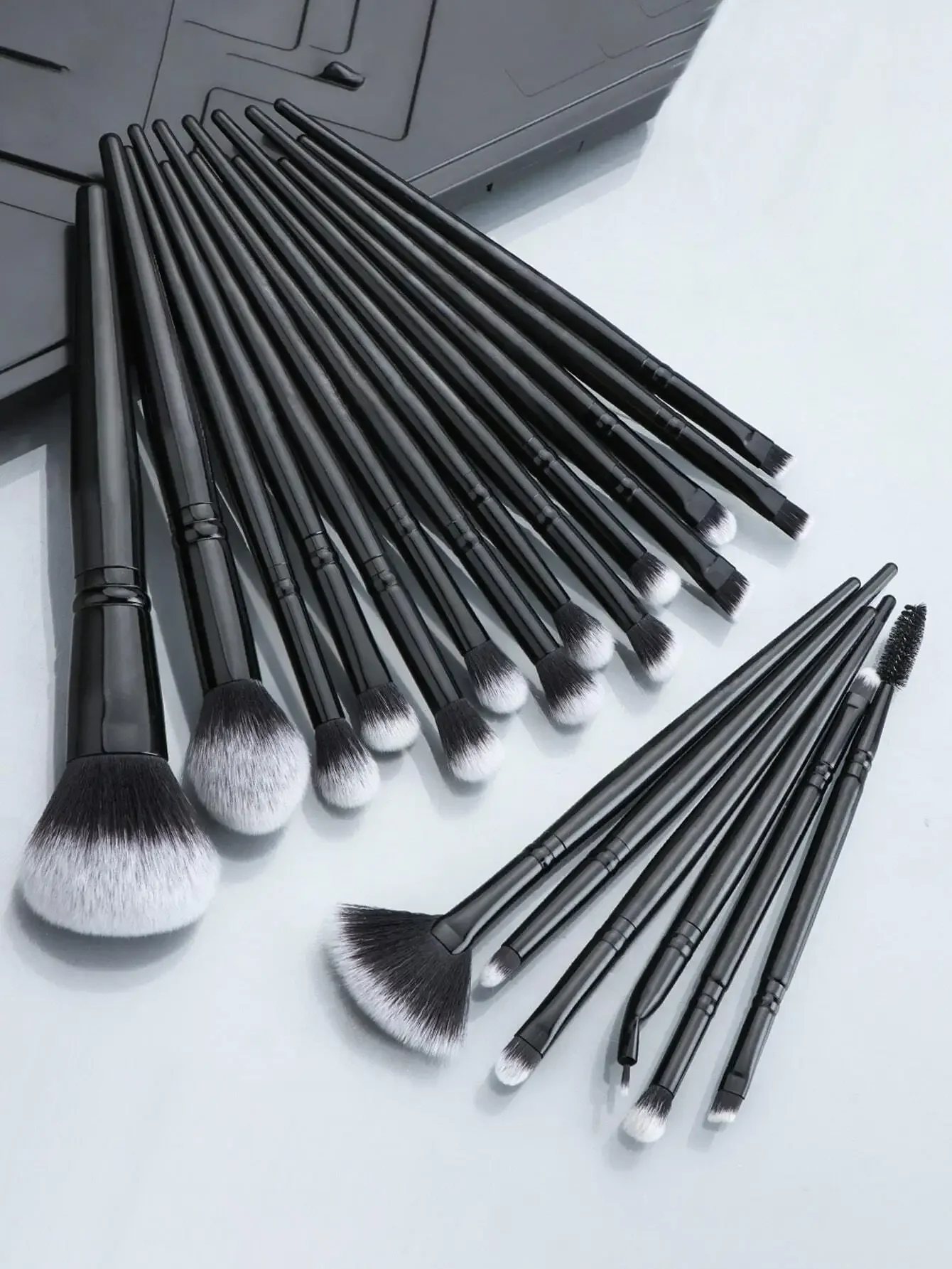 Makeup Brush Sets, 20pcs Classic Multifunctional Cosmetic Brush For Making Up Supply For Dresser For Cream Powder Liquid For Makeup Foundation Cream Lotion Moisturizer Gel Peel And Mud Sheets, Makeup Brush/Cosmetic Brush,Brush Set,Makeup Brush Kit
Makeup Brush Sets, 20pcs Classic Multifunctional Cosmetic Brush For Making Up Supply For Dresser For Cream Powder Liquid For Makeup Foundation Cream Lotion Moisturizer Gel Peel And Mud Sheets, Makeup Brush/Cosmetic Brush,Brush Set,Makeup Brush Kit