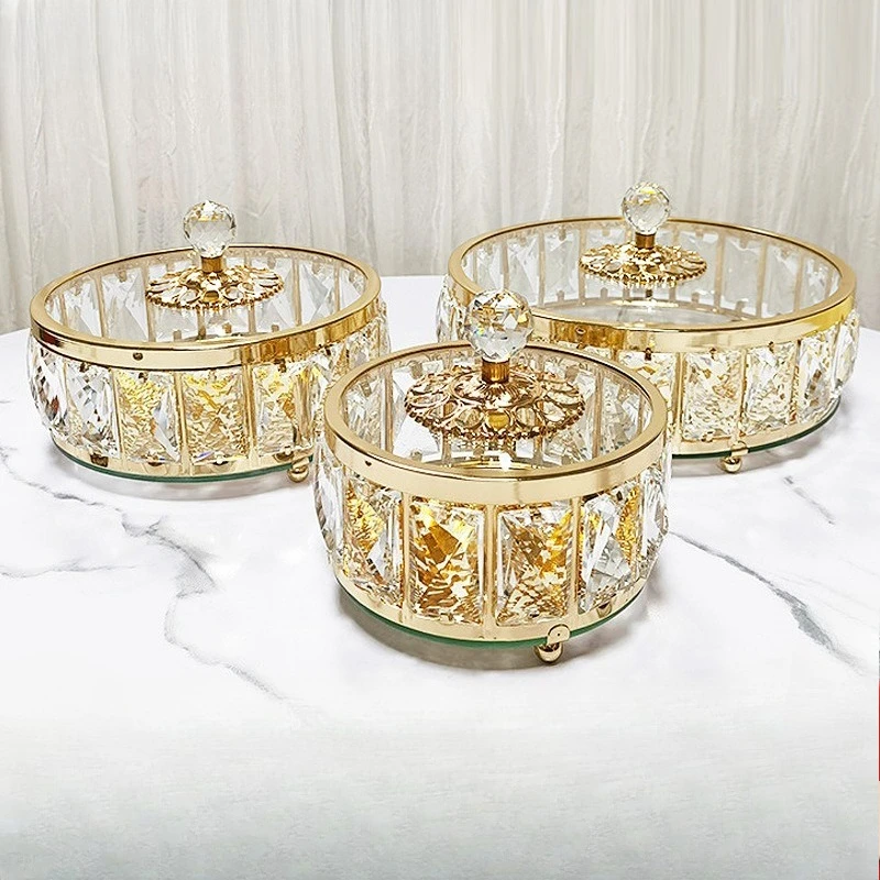 European Trays Luxury Crystal Glass Fruit Plate, Living Room Coffee Table Candy Storage Box Craft Dust-proof Decoration Ornament
European Trays Luxury Crystal Glass Fruit Plate, Living Room Coffee Table Candy Storage Box Craft Dust-proof Decoration Ornament