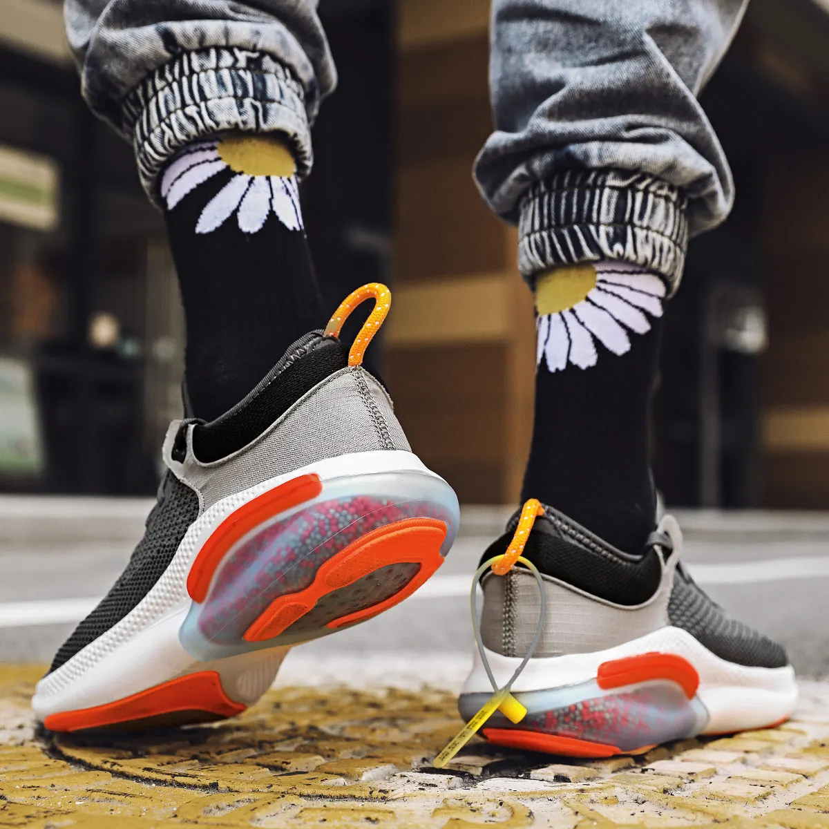 New Men Running Shoes Breathable Outdoor Sports Shoes Lightweight Sneakers for Women Comfortable Athletic Training Footwear
New Men Running Shoes Breathable Outdoor Sports Shoes Lightweight Sneakers for Women Comfortable Athletic Training Footwear