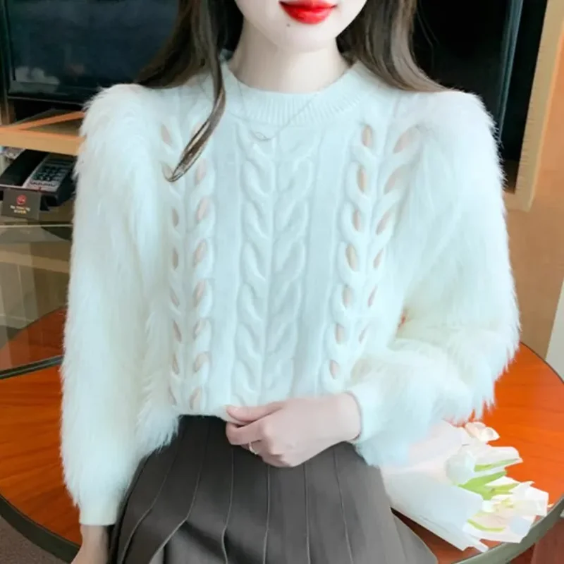 2025 Autumn Winter New Twist Mink Velvet Sweater Women's Outer Wear Fashion Loose High-End Long Sleeve Pullover Sweater Tops
2025 Autumn Winter New Twist Mink Velvet Sweater Women's Outer Wear Fashion Loose High-End Long Sleeve Pullover Sweater Tops