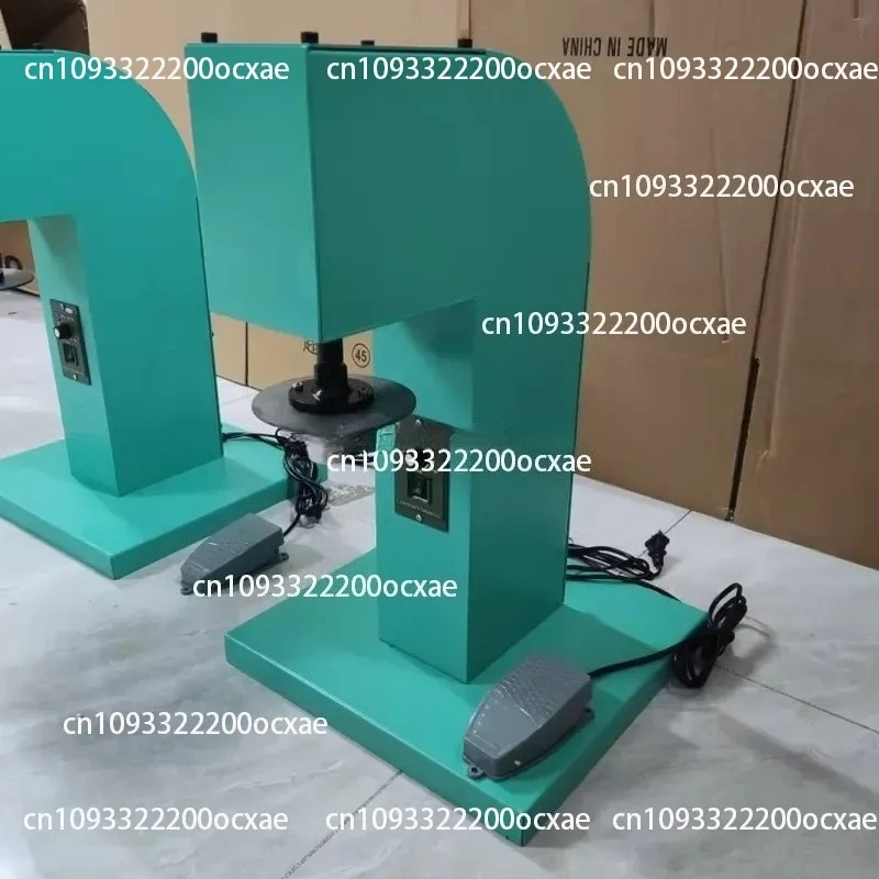 Hair Bundle Winding Machine for Teaching, Hair Bundle Making Tool, Tool for Rolling Hair Bundles Into Rolls
Hair Bundle Winding Machine for Teaching, Hair Bundle Making Tool, Tool for Rolling Hair Bundles Into Rolls