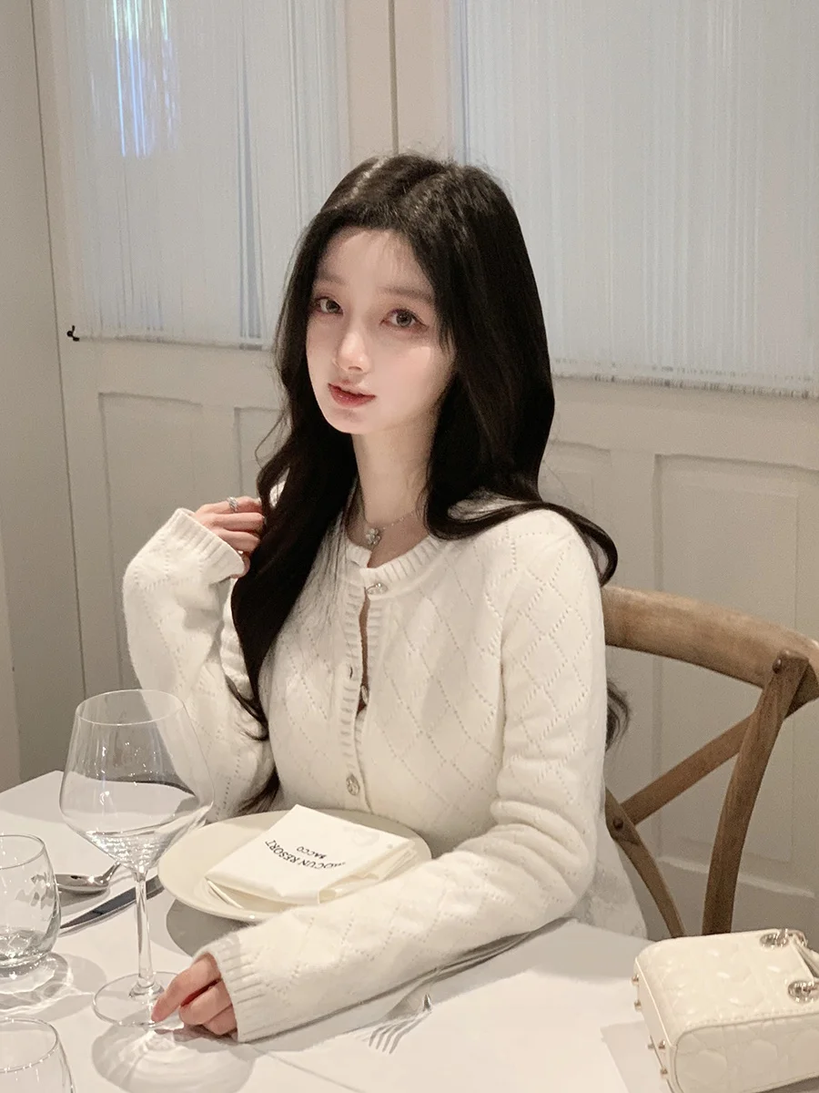 WizAann Moonlight Lover Knitted Open Cardigan Faionable round Ne Button up Top Small Fraance Sle Commute Simple Design
WizAann Moonlight Lover Knitted Open Cardigan Faionable round Ne Button up Top Small Fraance Sle Commute Simple Design