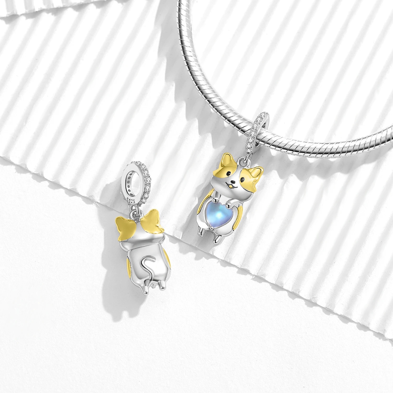 STILLHOUSE New Trend 925 Sterling Silvercute Dog Corgi Moonstone Pendant Charm Bead Fit Original Bracelet Diy Jewelry Accessorie
STILLHOUSE New Trend 925 Sterling Silvercute Dog Corgi Moonstone Pendant Charm Bead Fit Original Bracelet Diy Jewelry Accessorie
