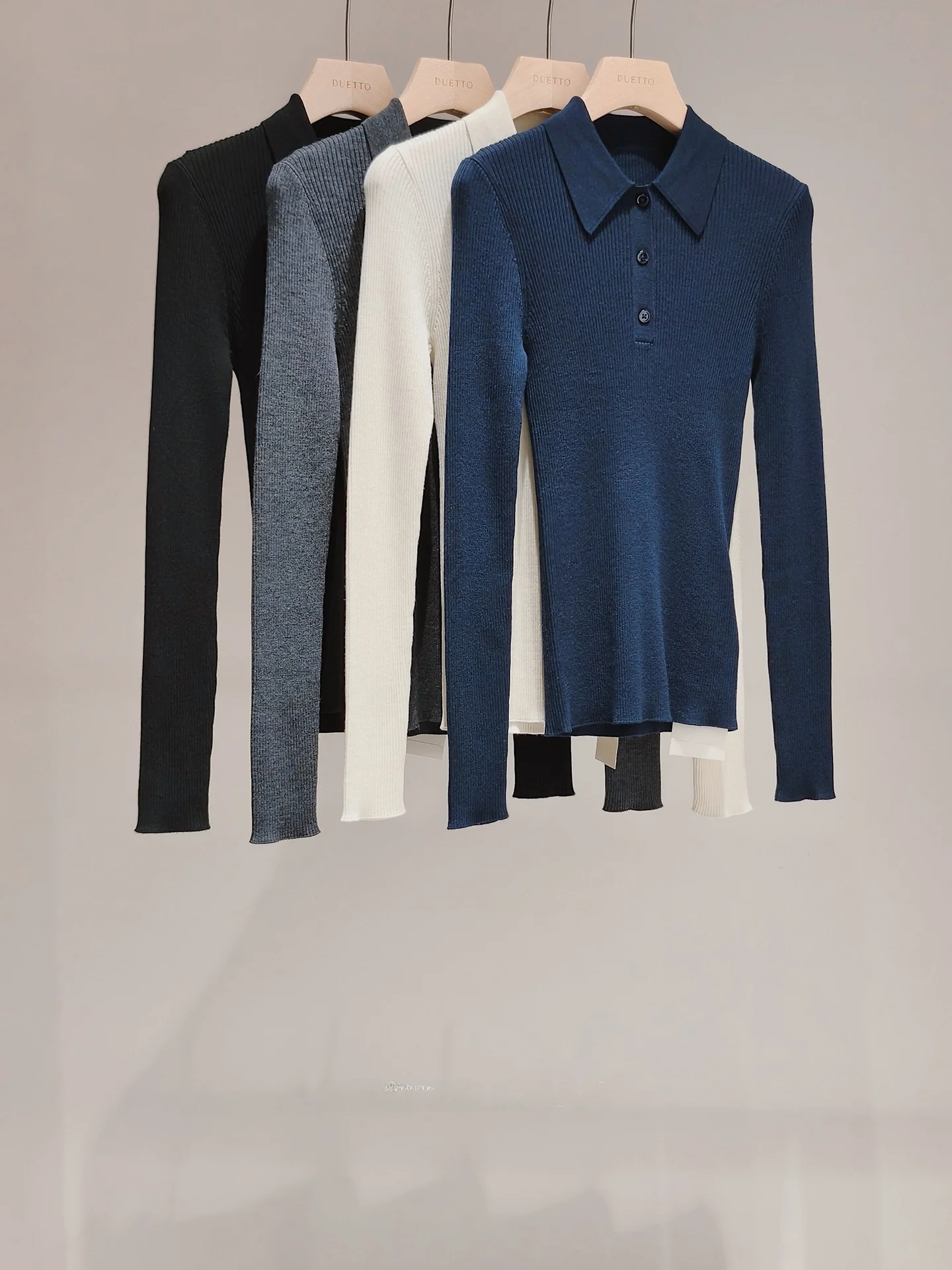 Duetto Yangzi 60-Strand Camere -Ne Knitwear Slim Fit Casual Sle Long Sve Women's Faion Commute Sle Wool Blend
Duetto Yangzi 60-Strand Camere -Ne Knitwear Slim Fit Casual Sle Long Sve Women's Faion Commute Sle Wool Blend