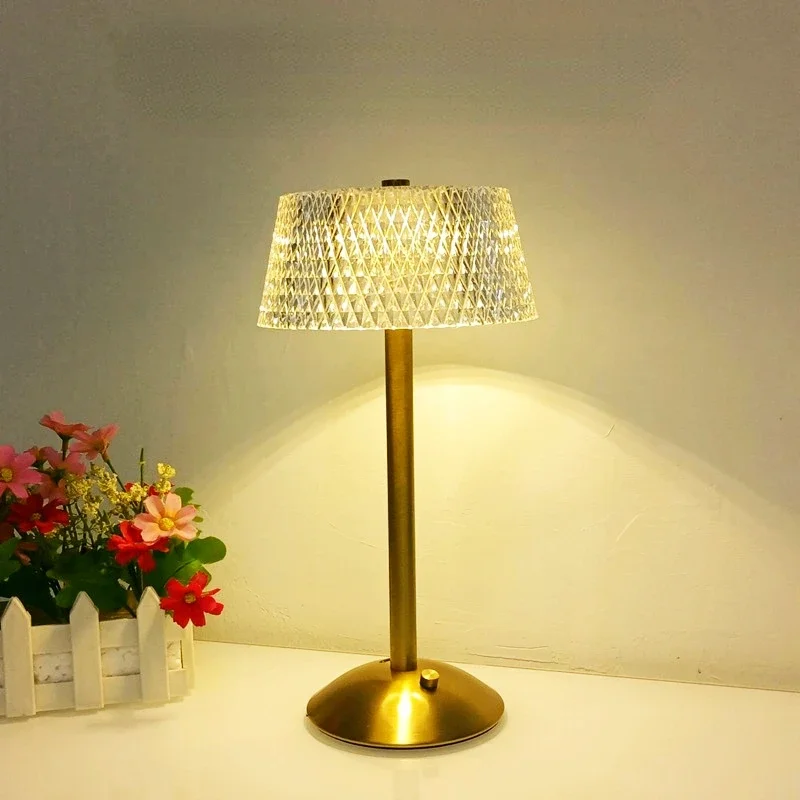 Crystal Table Lamps Diamond Retro Led Bar Desk Lamp USB Rechargeable Eye Protection Night Light for Bedroom Hotel Office Wedding
Crystal Table Lamps Diamond Retro Led Bar Desk Lamp USB Rechargeable Eye Protection Night Light for Bedroom Hotel Office Wedding
