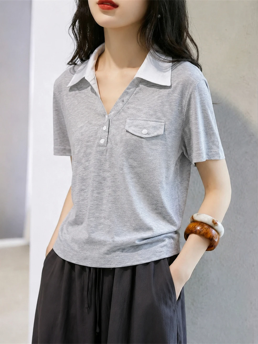 Korean Style Fashionable Neck Short Sleeve Loose Slimming Summer Casual Loose Fit Commute Top Women's plus Size T-shirt
Korean Style Fashionable Neck Short Sleeve Loose Slimming Summer Casual Loose Fit Commute Top Women's plus Size T-shirt